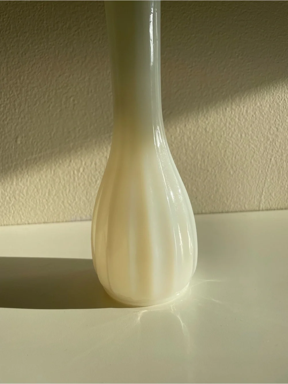 Milk Glass Bud Vase Set - Picture 11 of 12